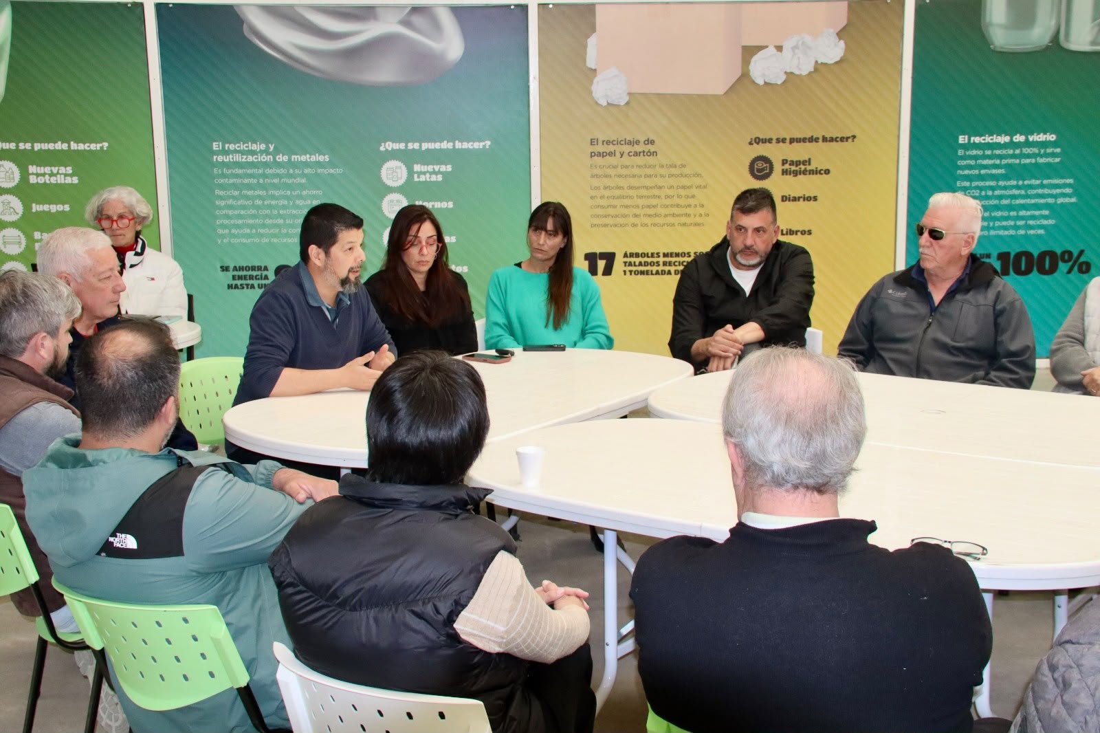 NOTICIAS CAMPANA: EL MUNICIPIO REALIZO UNA NUEVA REUNION SOBRE "EL NI&Ntilde;O": ESTA VEZ CON REPRESENTANTES DE PYMES.